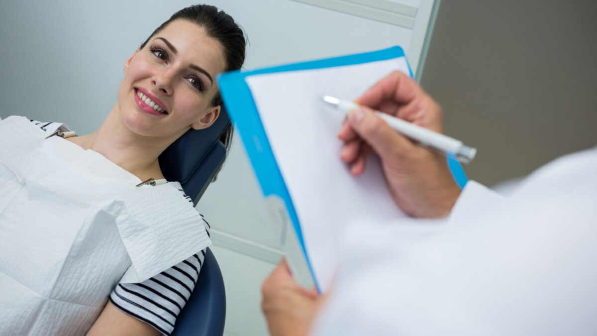 ¿Cada cuánto tiempo hay que ir al dentista?