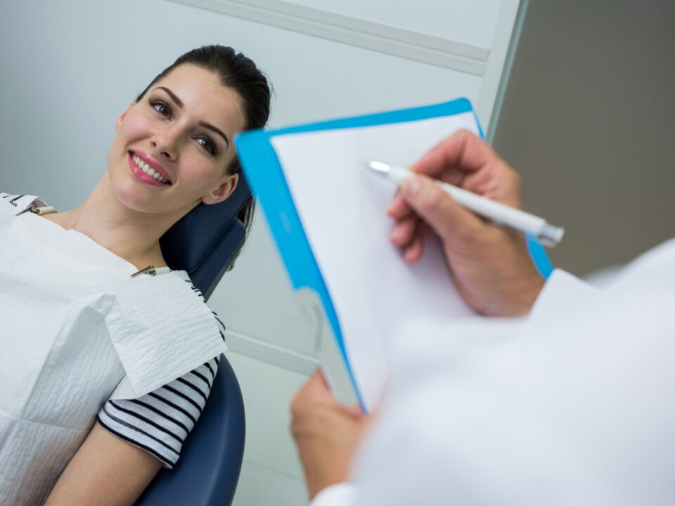 ¿Cada cuánto tiempo hay que ir al dentista?